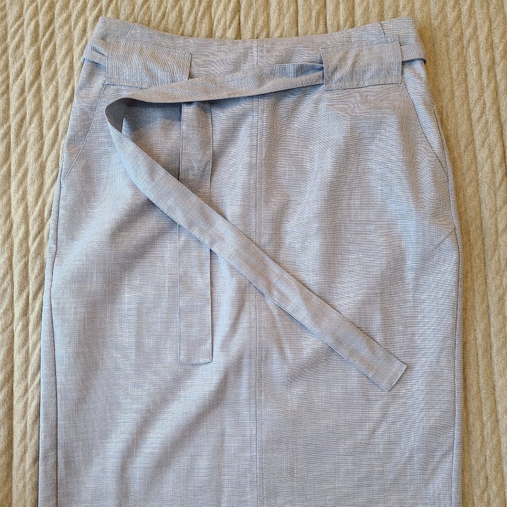 Banana Republic - light blue midi skirt size 8 NWT